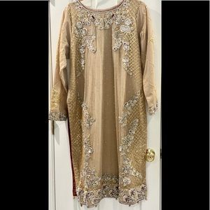 Pakistani / Indian shalwar kameez